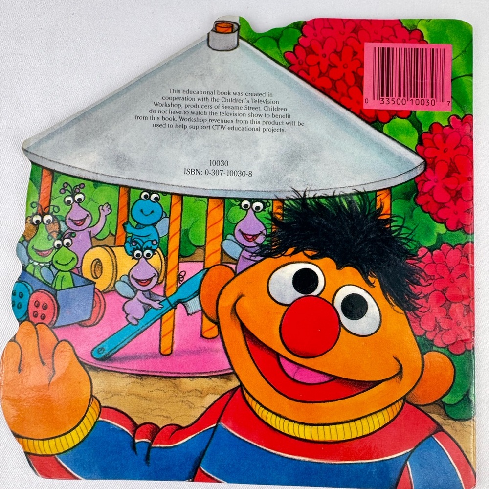 Vintage 1990 Sesame Street Colorful Paperback Children’s Book - Picture 2 of 3